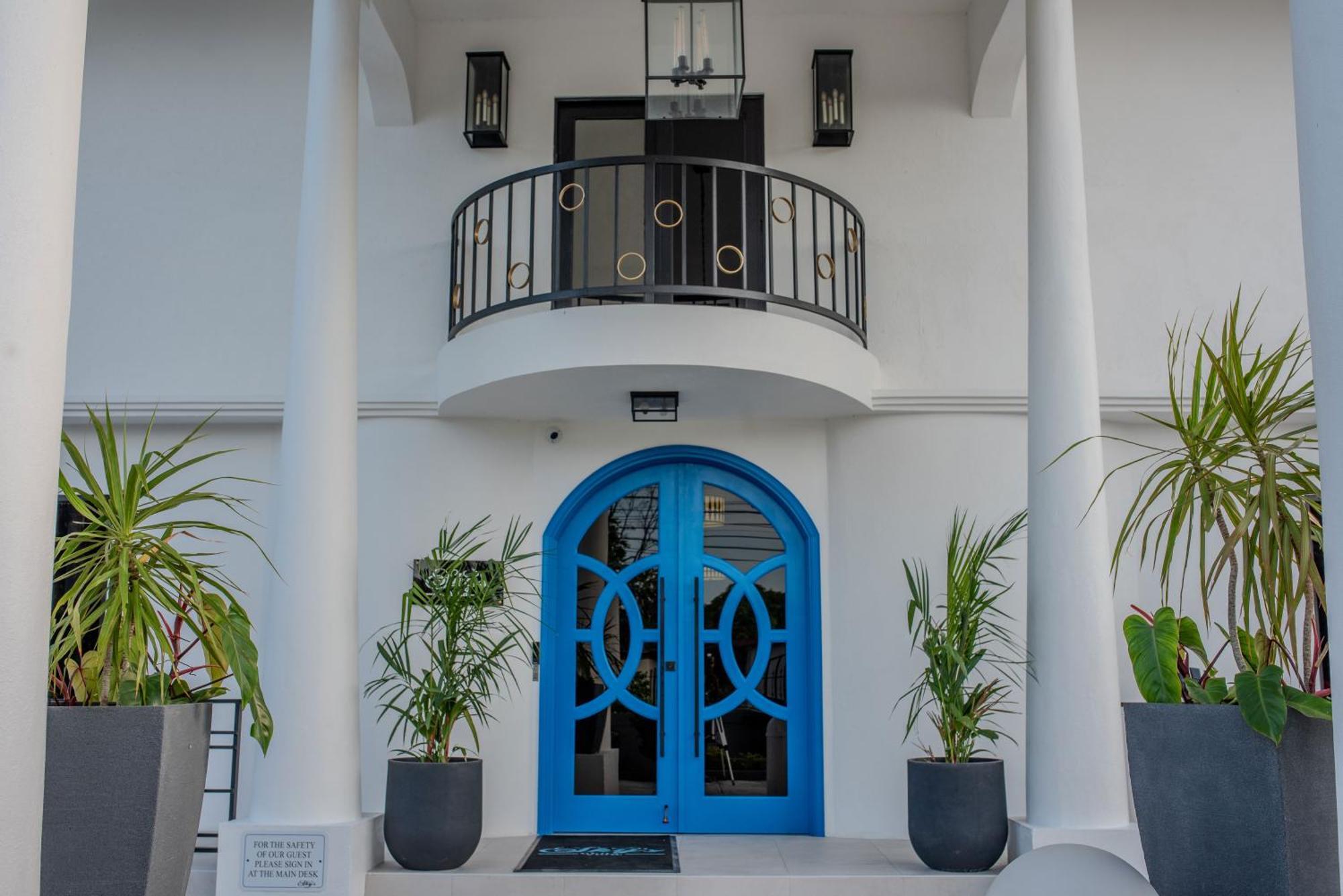 Sky'S Villa Resort Buff Bay Exterior photo